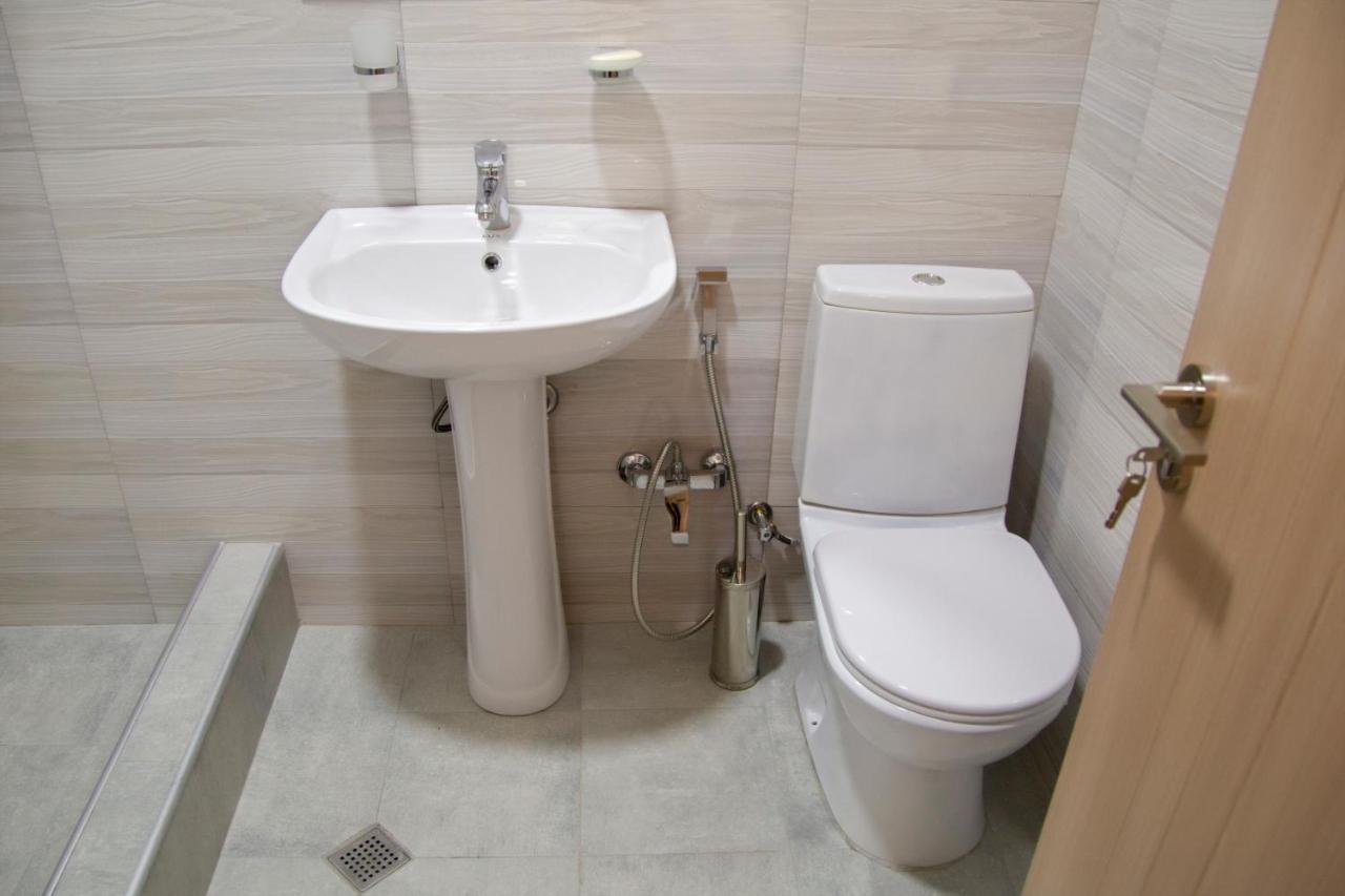 Hotel Triston Tbilisi Esterno foto