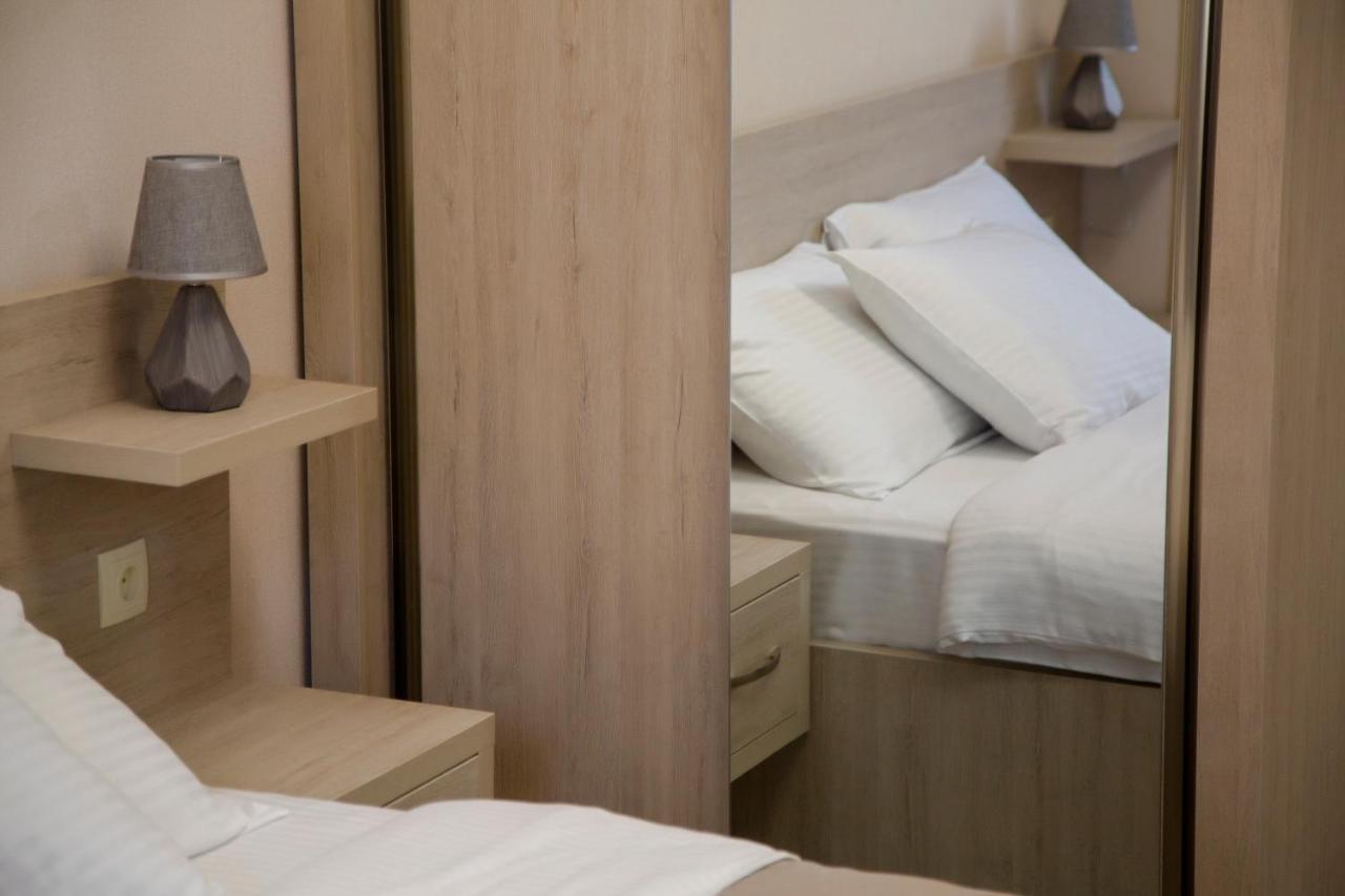 Hotel Triston Tbilisi Esterno foto