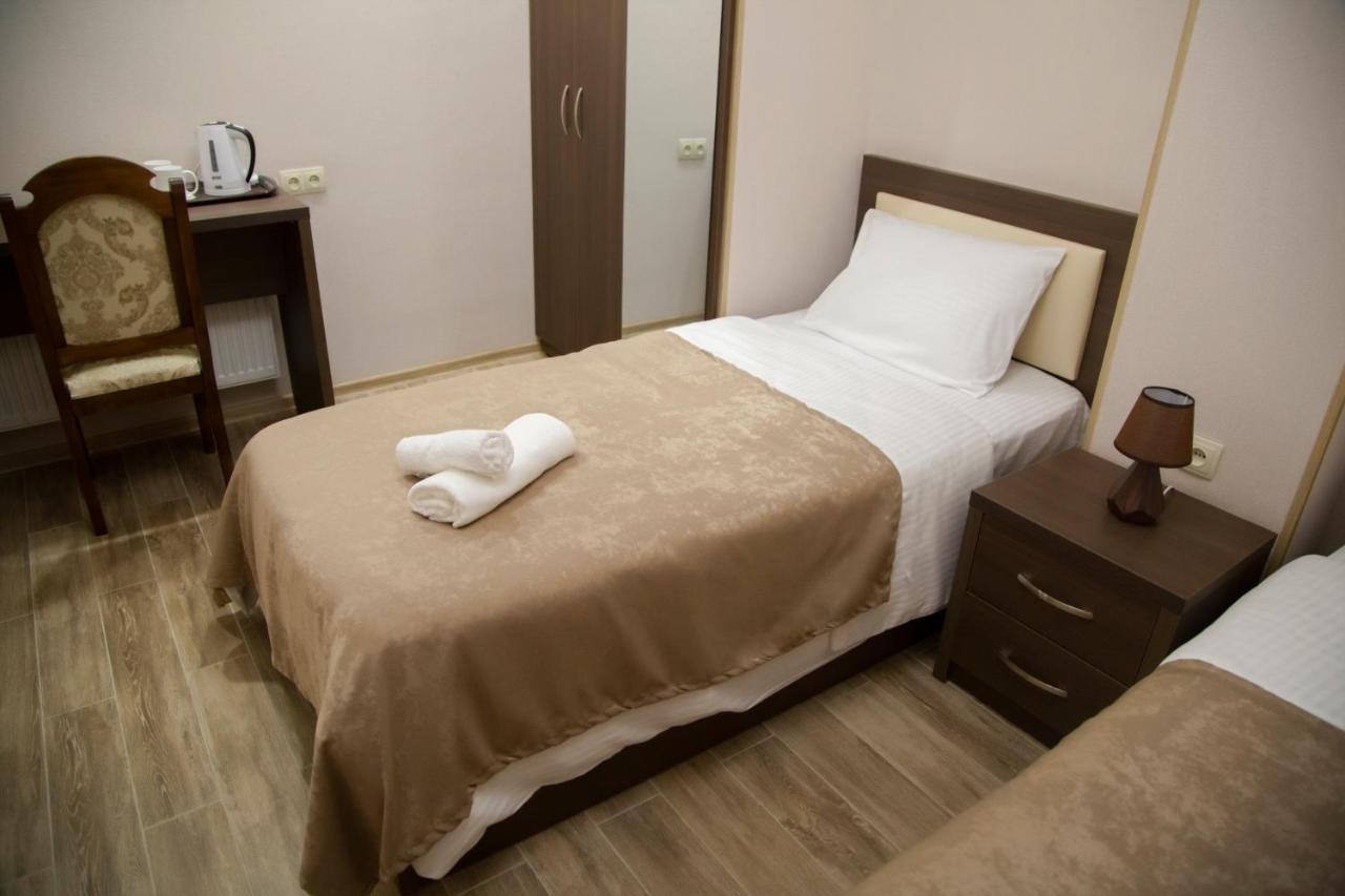 Hotel Triston Tbilisi Esterno foto