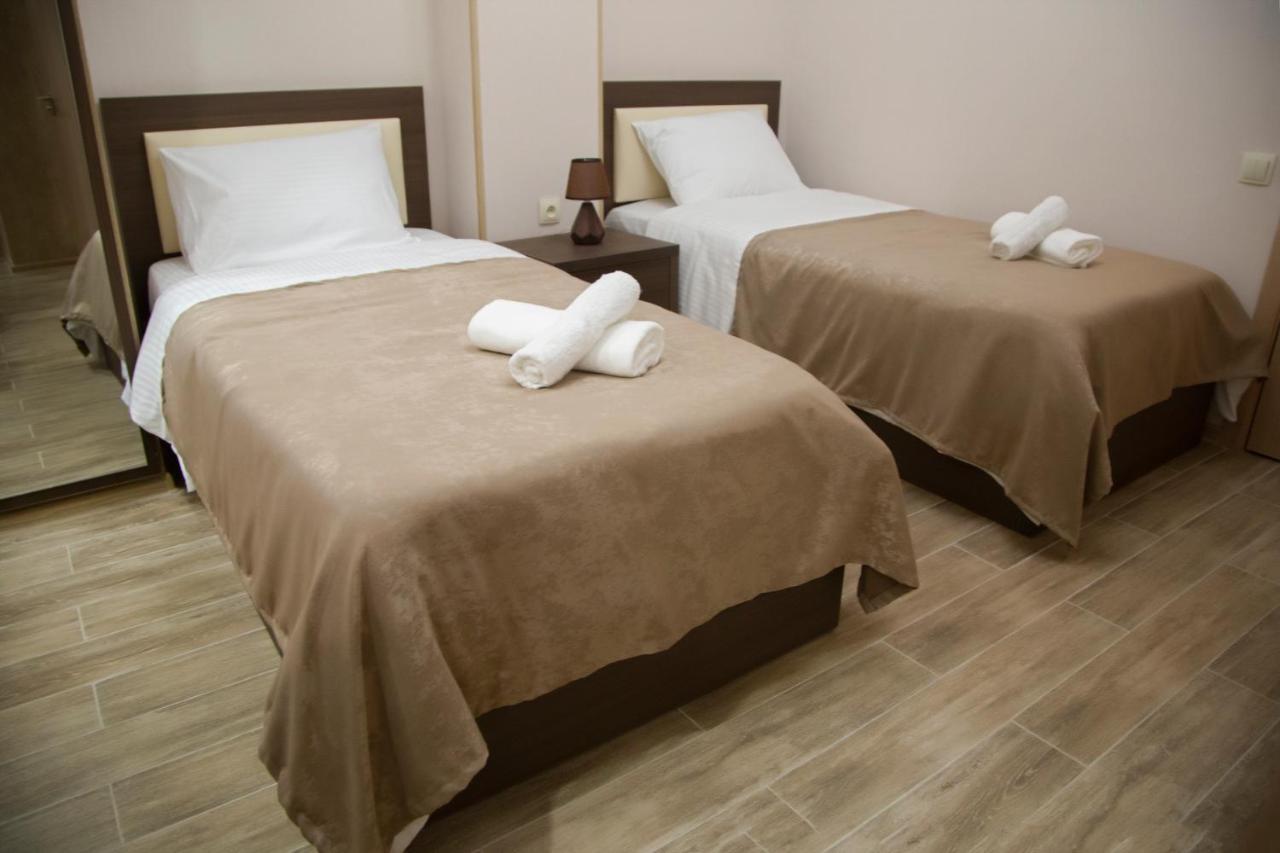 Hotel Triston Tbilisi Esterno foto