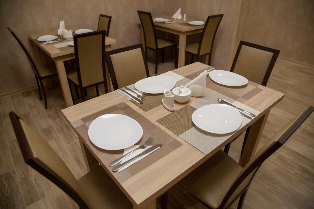 Hotel Triston Tbilisi Esterno foto