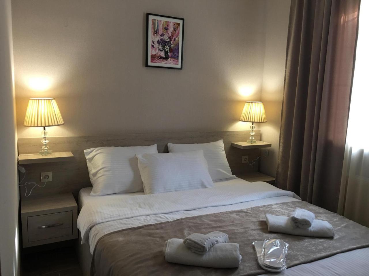 Hotel Triston Tbilisi Esterno foto